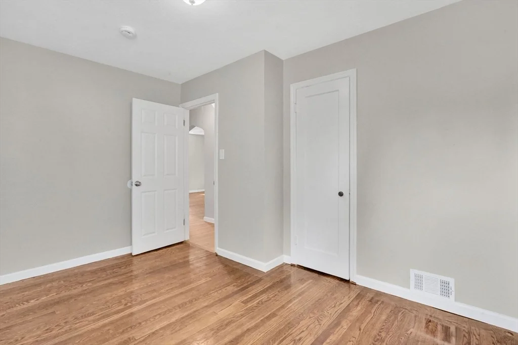 Photo of 55 Pheland St