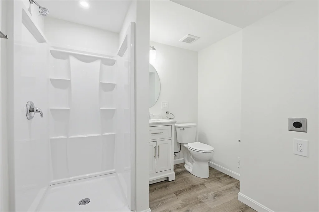 Photo of 58 Ray Ave