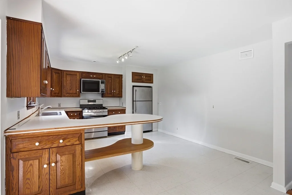 Photo of 106 Bolton Rd