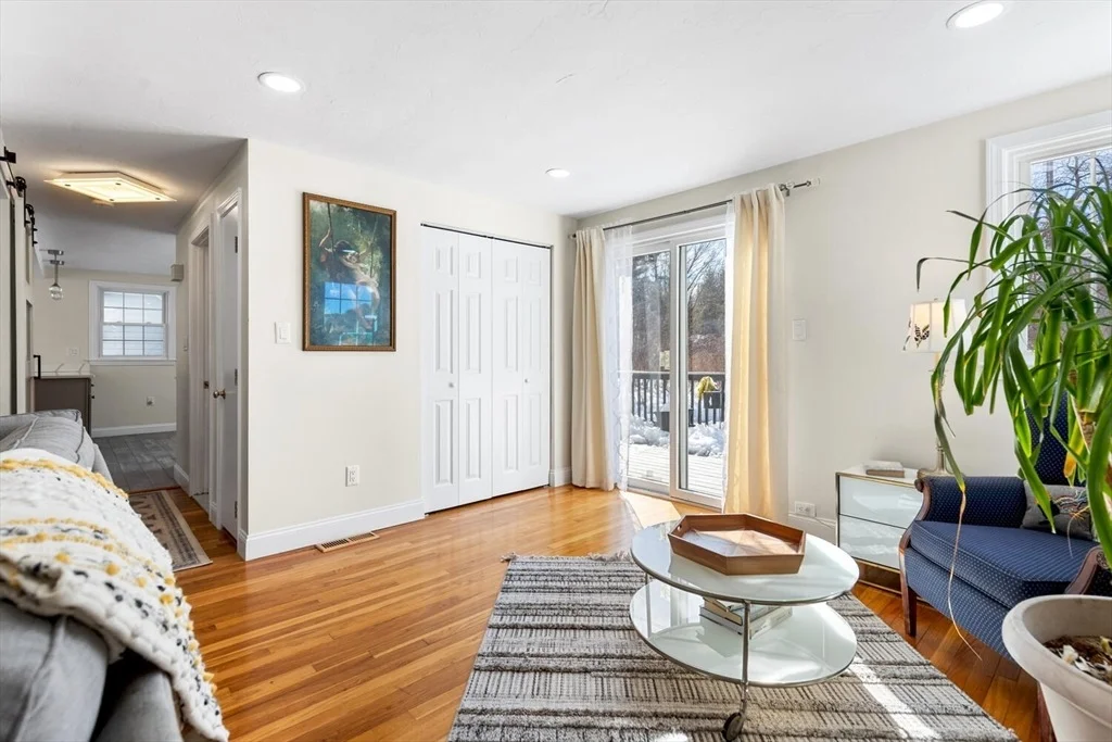 Photo of 77 Bicknell Rd