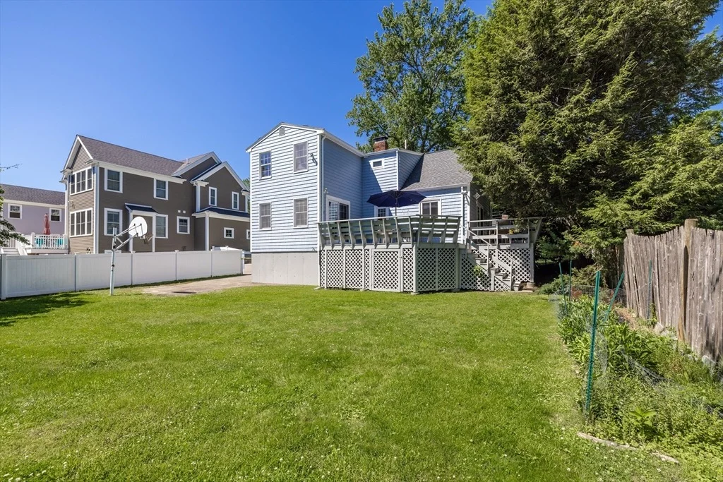 Photo of 42 Hawthorn Ave