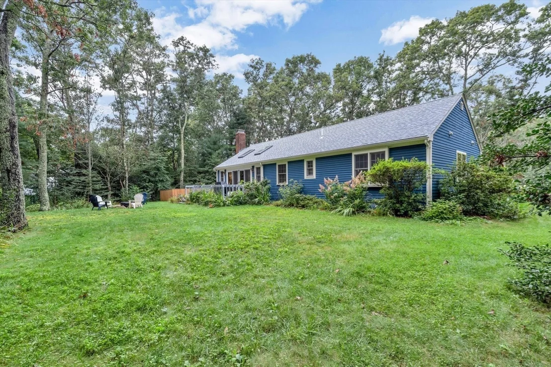 Photo of 8 Golf Link Cir