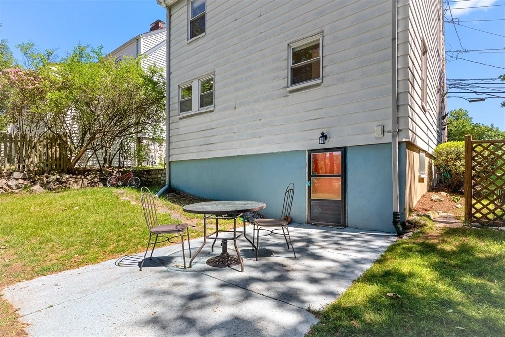 Photo of 299 Appleton St
