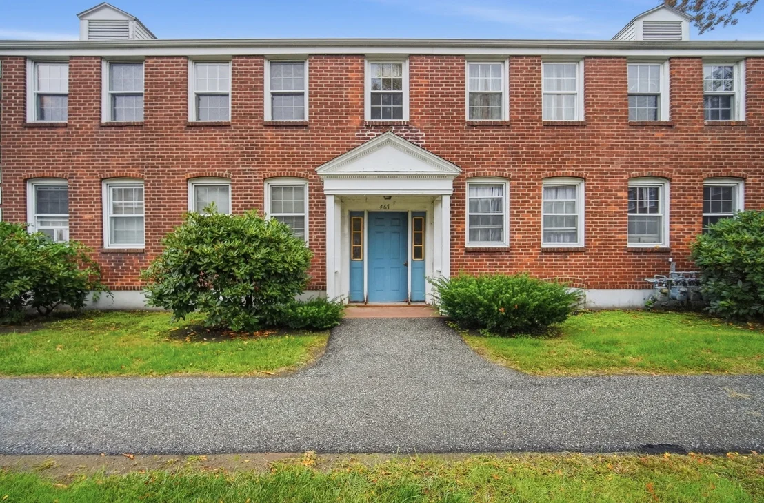 Photo of Unit 2A at 467 Cold Spring Avenue