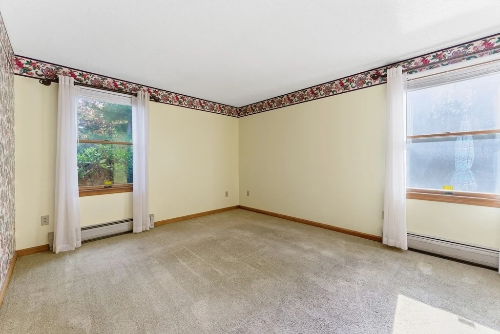 Photo of 6 Emily Ln