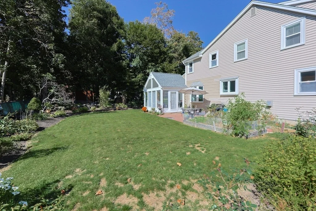 Photo of 2 Rhodes Ave