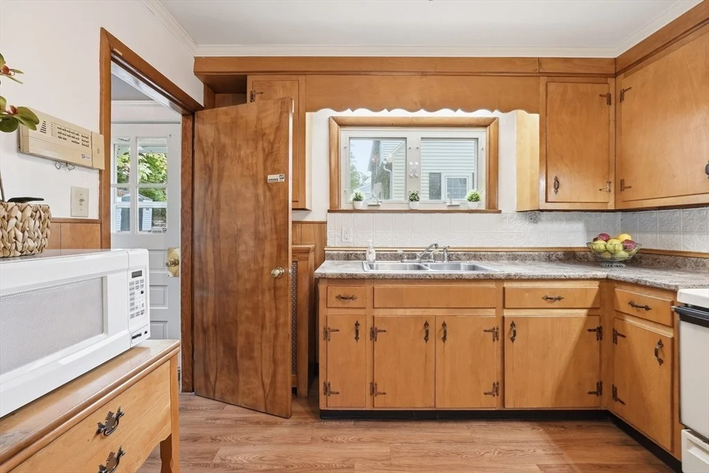 Photo of 11 Wildrose Avenue
