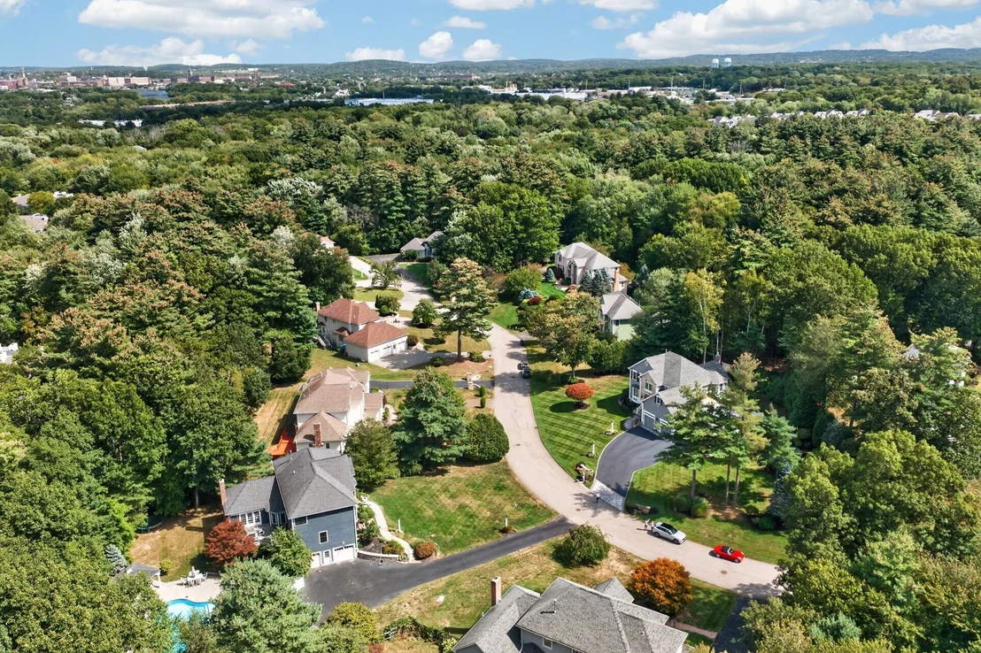 Photo of 21 Somerset Dr