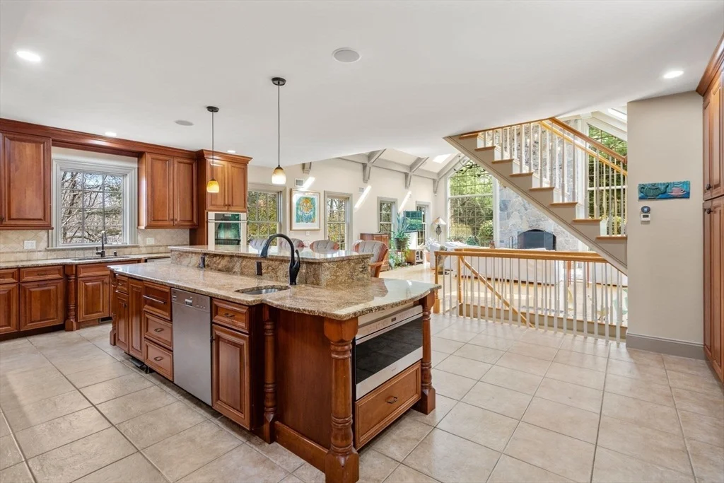 Photo of 80 Loring Road