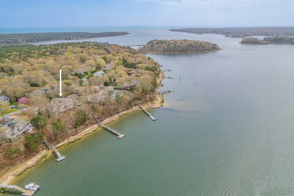 Photo of 204 Clamshell Cove Rd