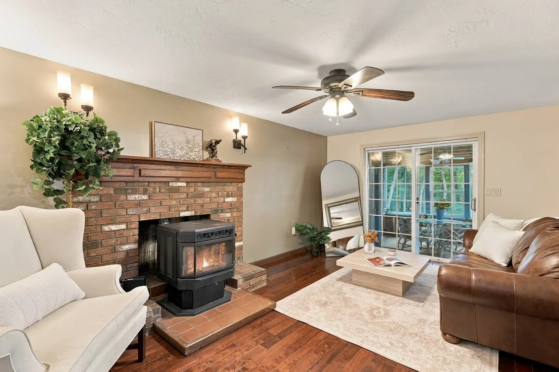 Photo of 10 Garrison Heights Drive