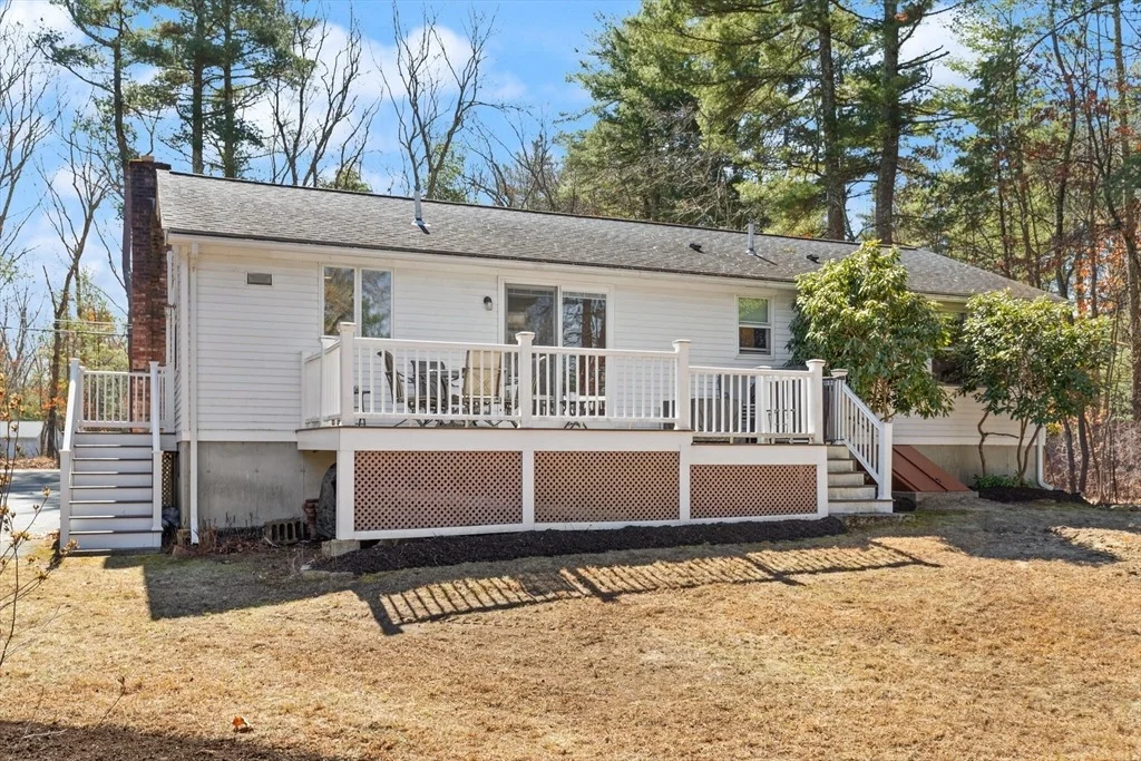 Photo of 552 Hudson Rd.