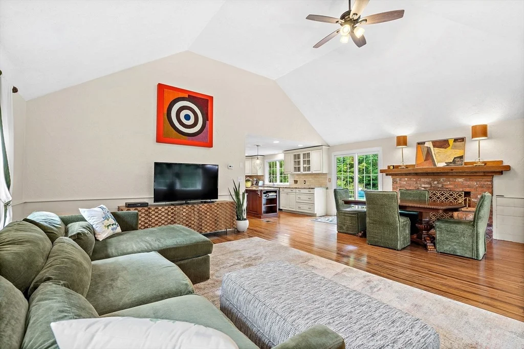 Photo of 821 Concord Road