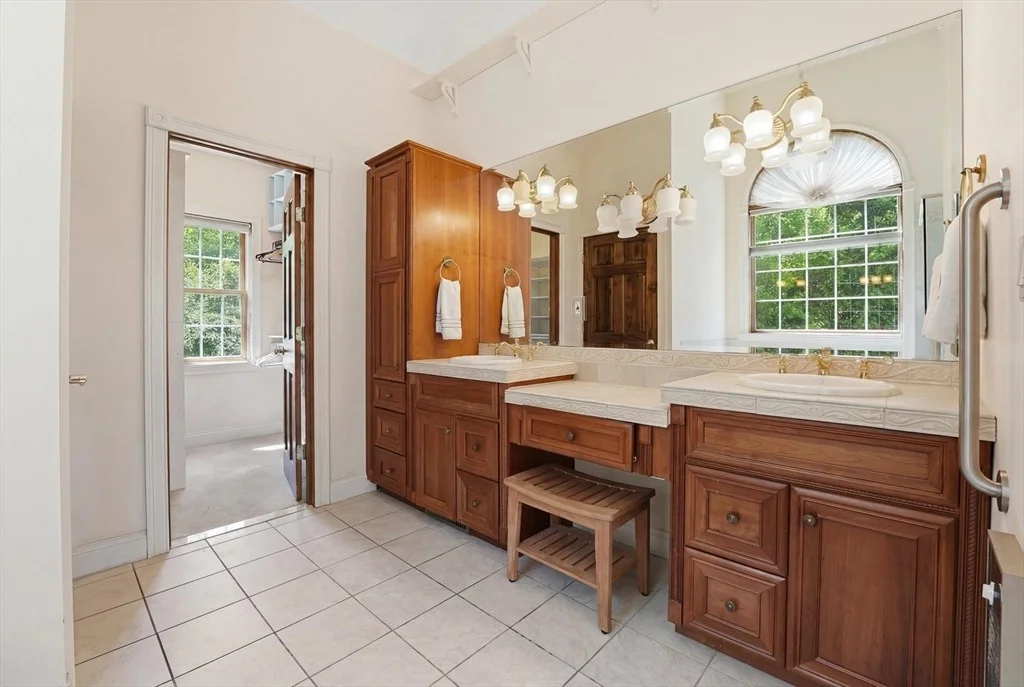 Photo of 12 Overlook Drive