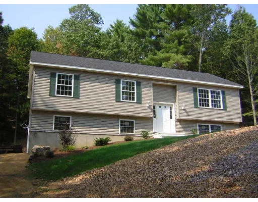Photo of 102 Wallace Rd.