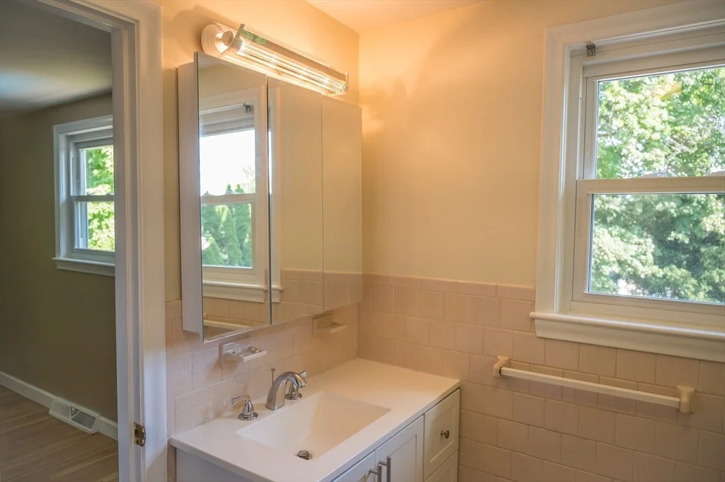 Photo of 21 Debra Ln