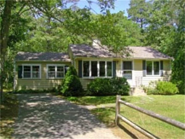 Photo of 473 Santuit Rd
