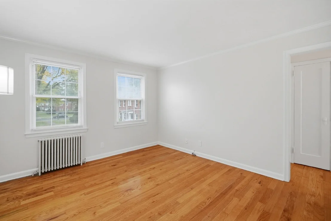 Photo of Unit 2A at 467 Cold Spring Avenue