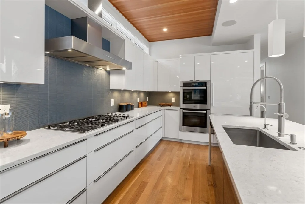 Photo of 77 Kings Grant Road
