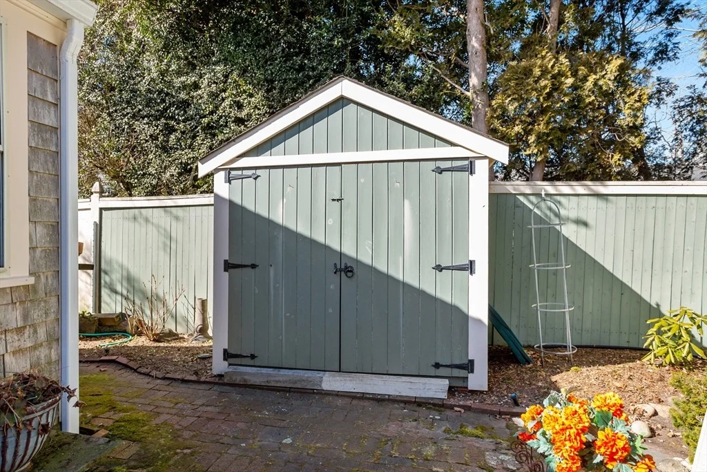 Photo of 303 Phinney's Lane