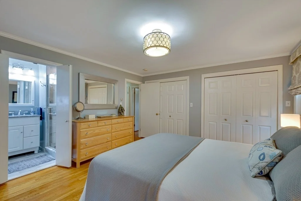 Photo of 29 Pilgrim Dr