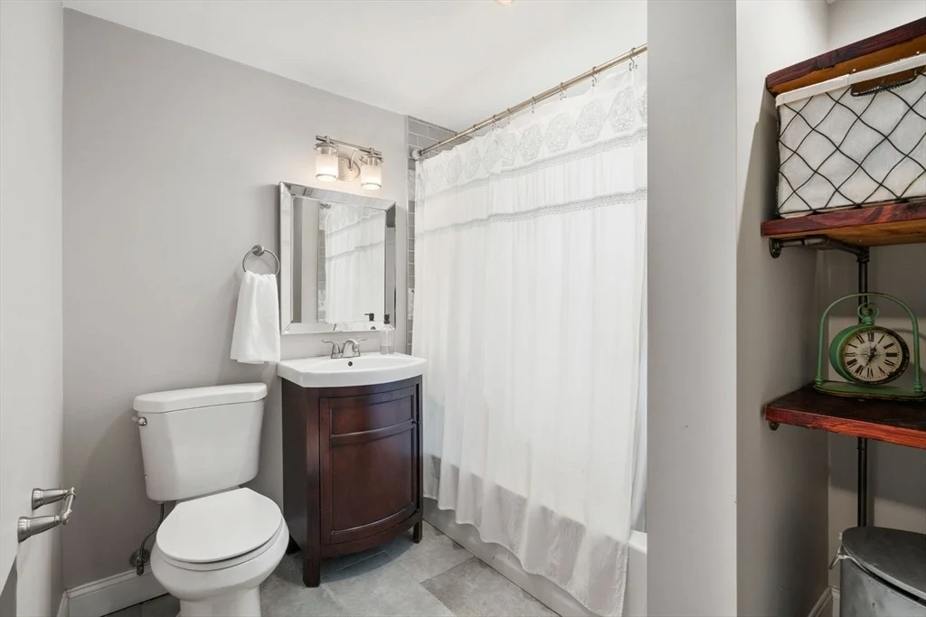 Photo of 107 Perkins St