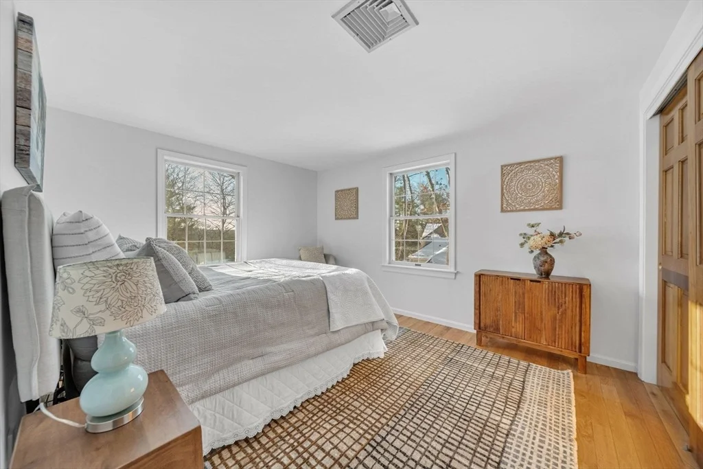 Photo of 26 Varick Hill Rd