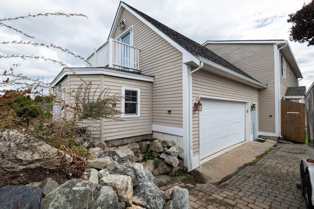 Photo of 9 Bunker Hill Road