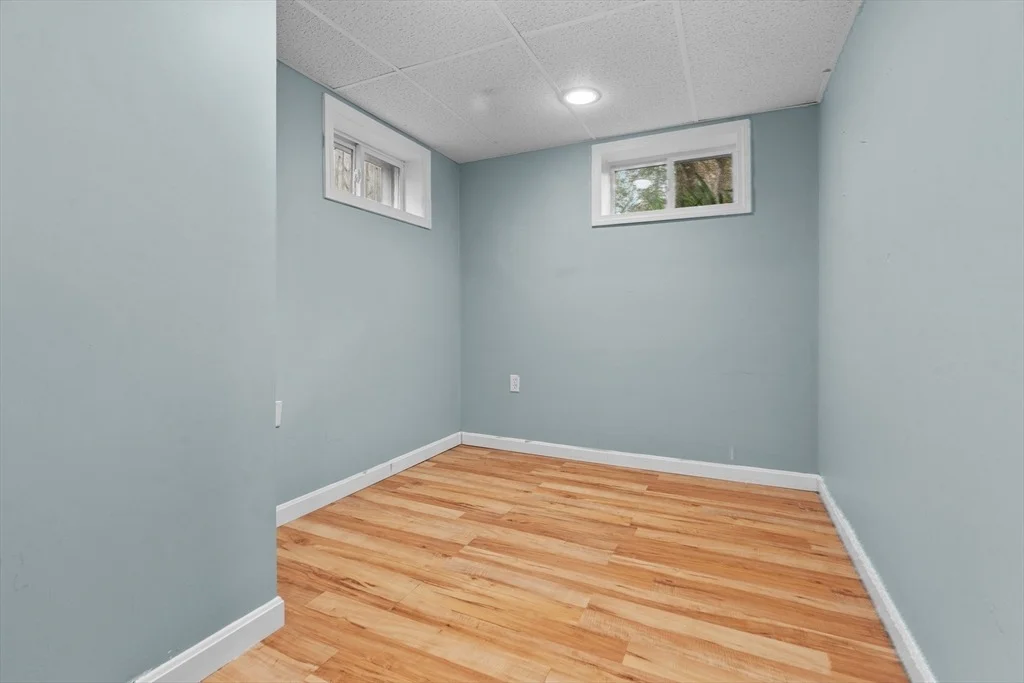 Photo of 26 Cushing Rd