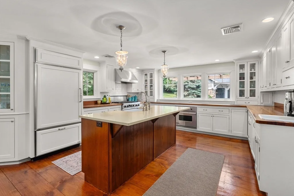 Photo of 32 Intervale Rd