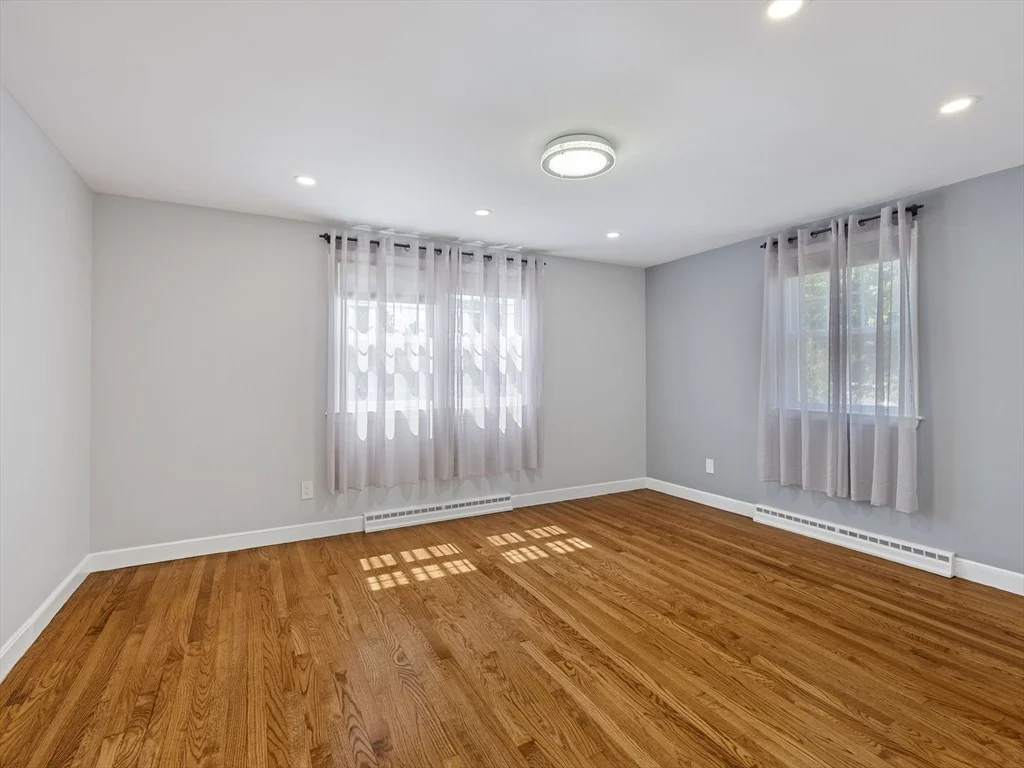 Photo of 7 Fabens St