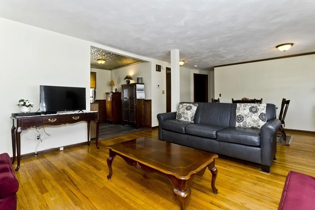 Photo of 10 Calvin St