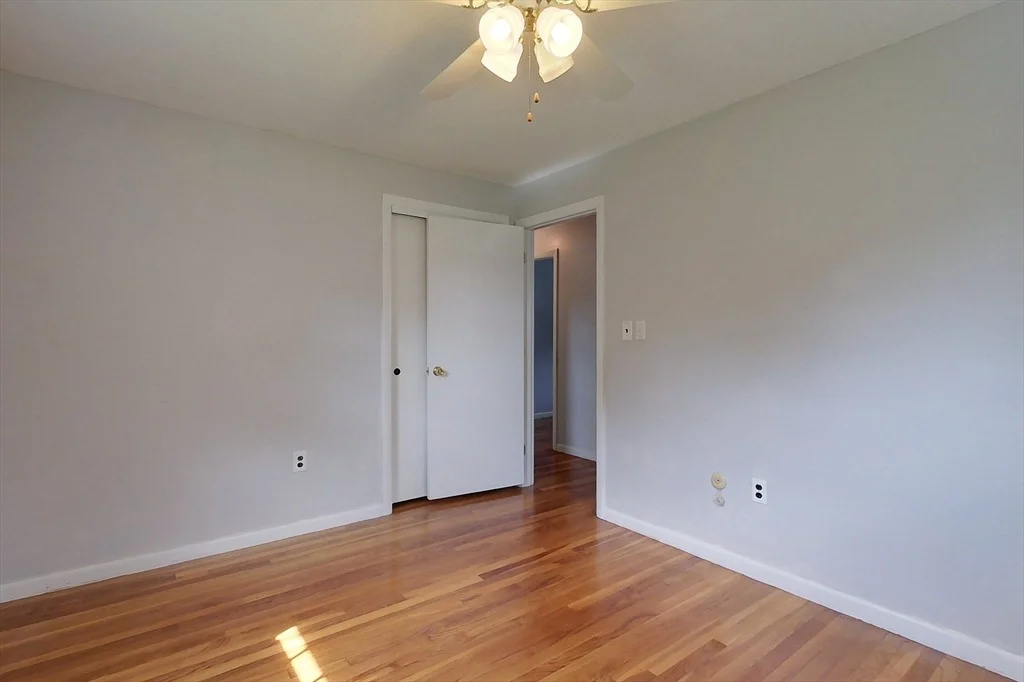 Photo of 392 Acton Rd