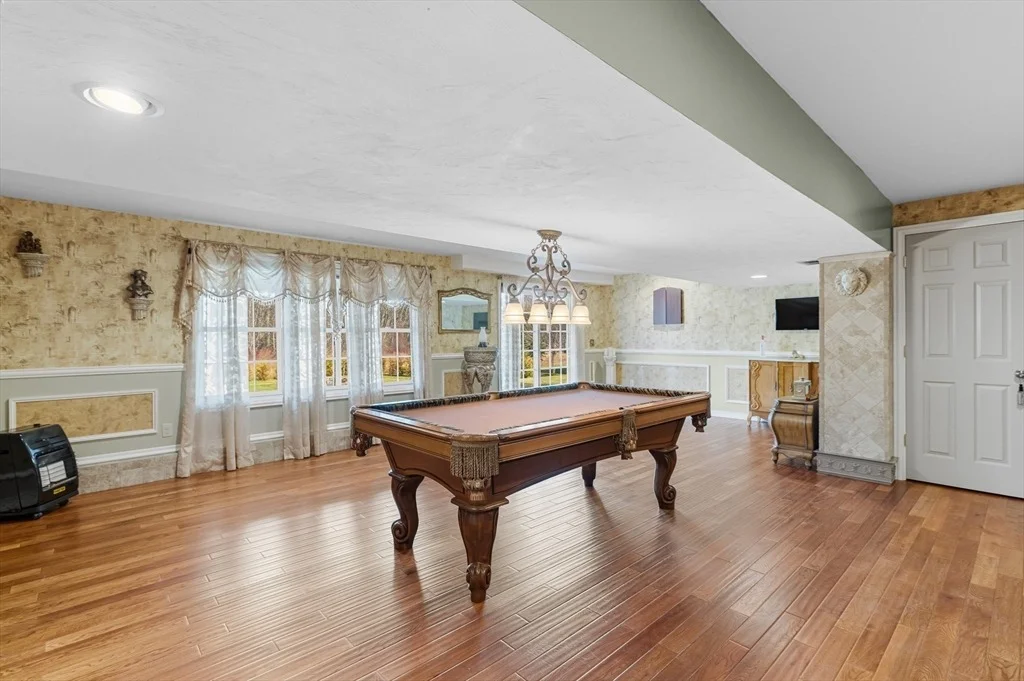 Photo of 6 Meadowlark Drive
