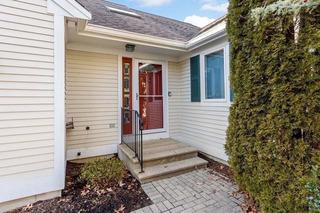 Photo of Unit 19 at 19 Executive Dr