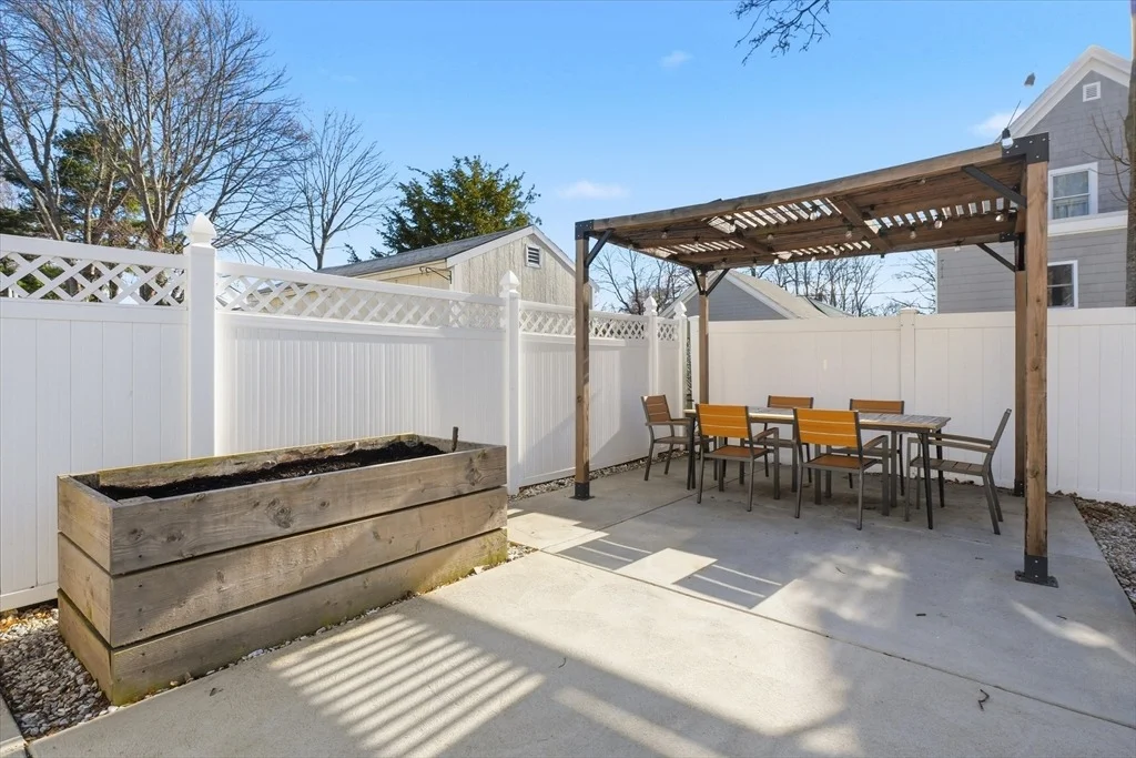 Photo of 27 Garfield Ave