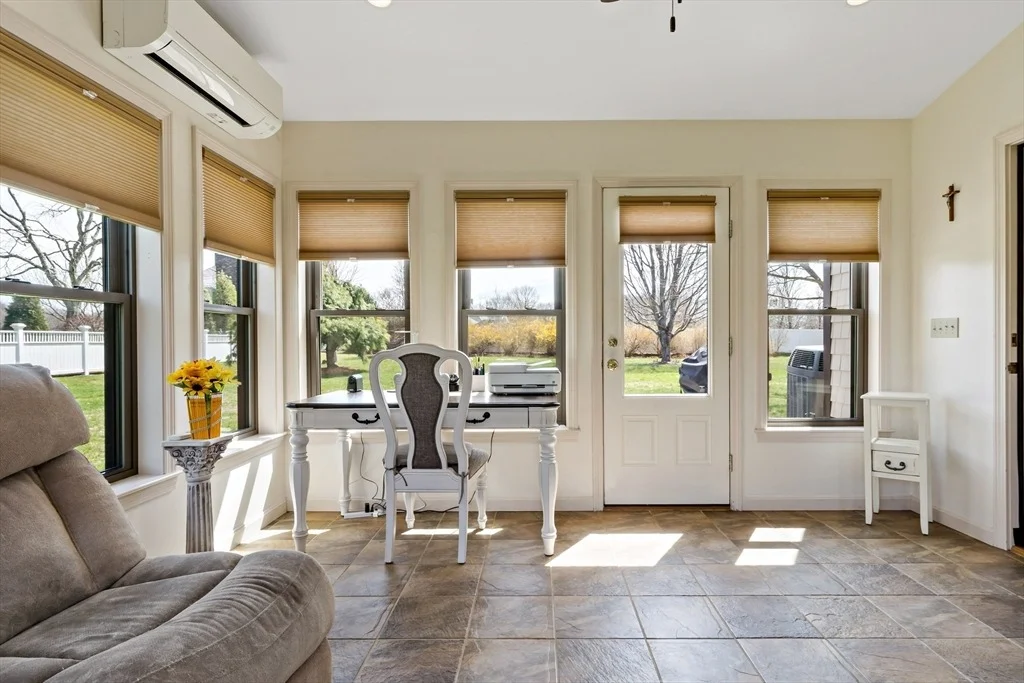Photo of 5 Daniel Ln