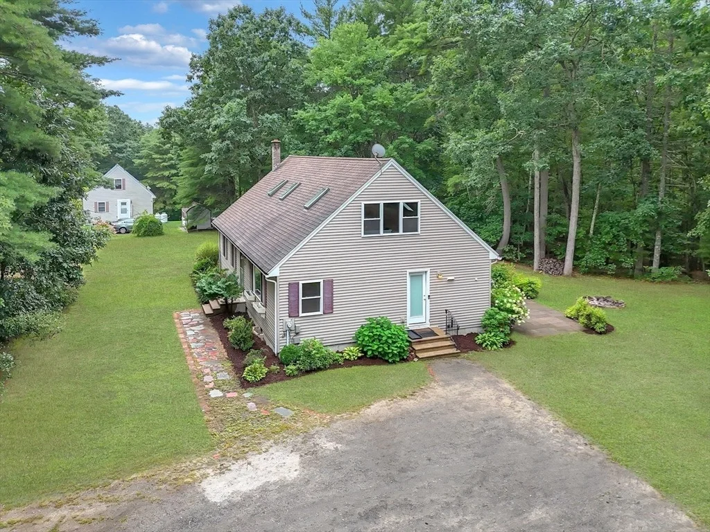 Photo of 125 Drew Blvd
