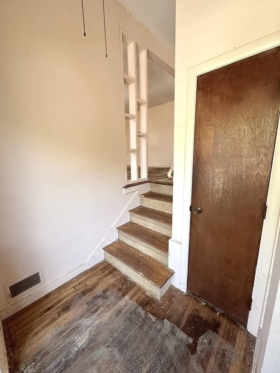 Photo of 90 Thompson Street