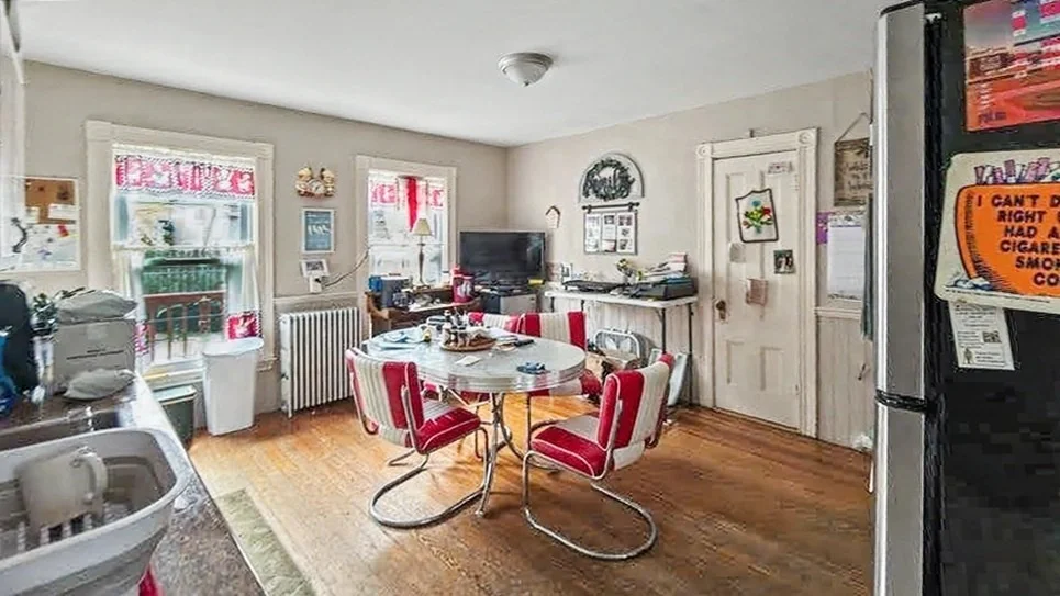Photo of 49 Juniper St