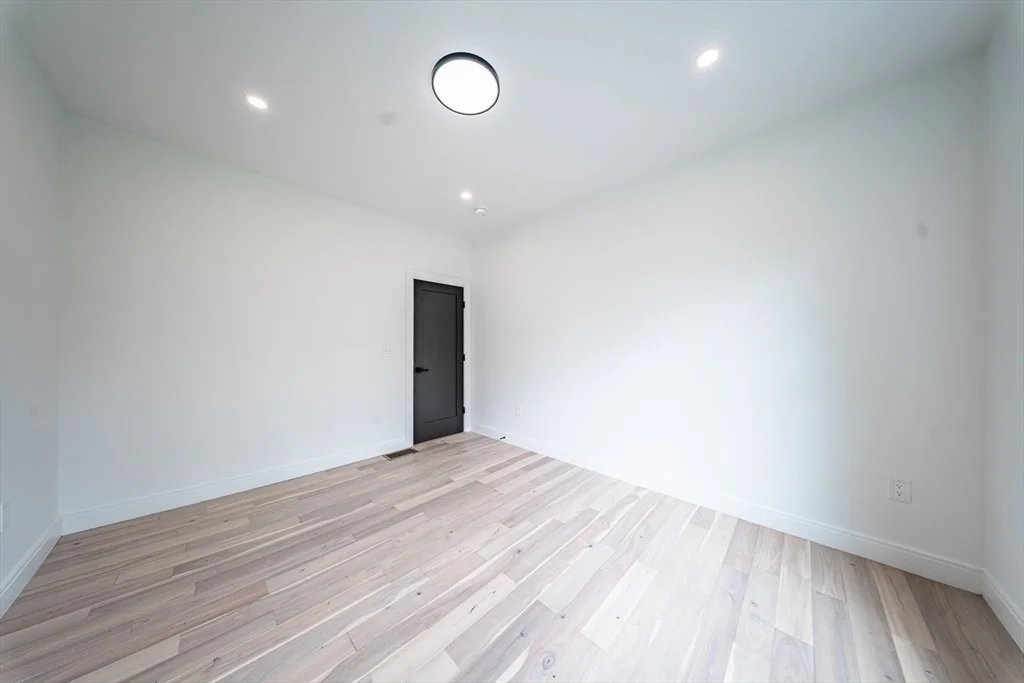 Photo of 2 Spring Meadow Dr