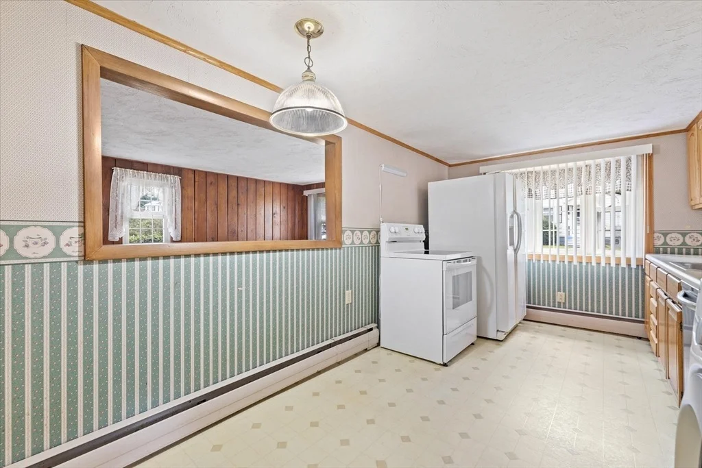 Photo of 1 Freeman Ave