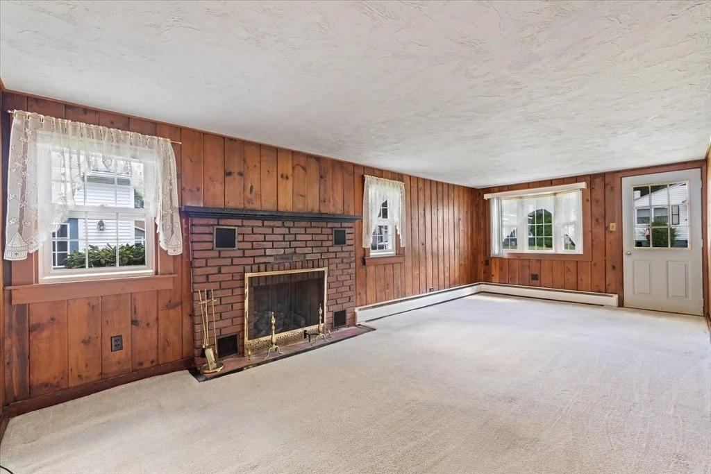 Photo of 1 Freeman Ave