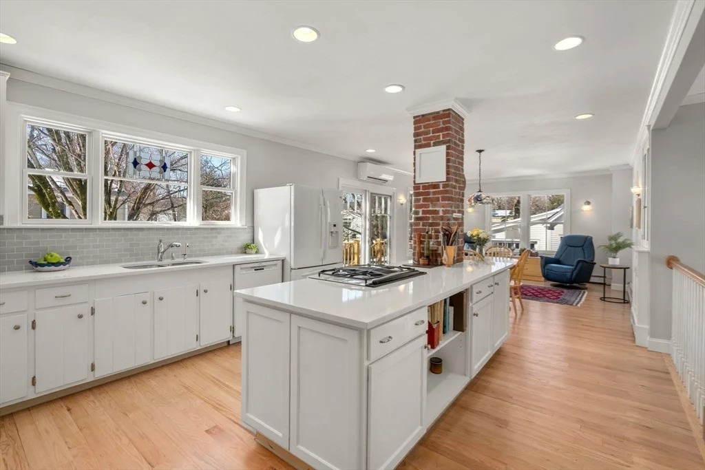 Photo of 103 Oak St