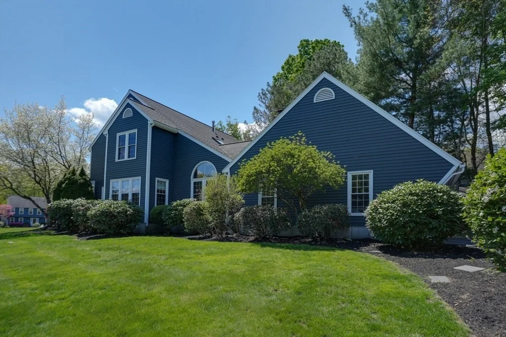 Photo of 215 Rolling Meadow Dr