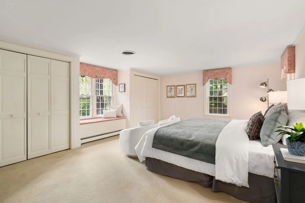 Photo of 25 Moore Rd