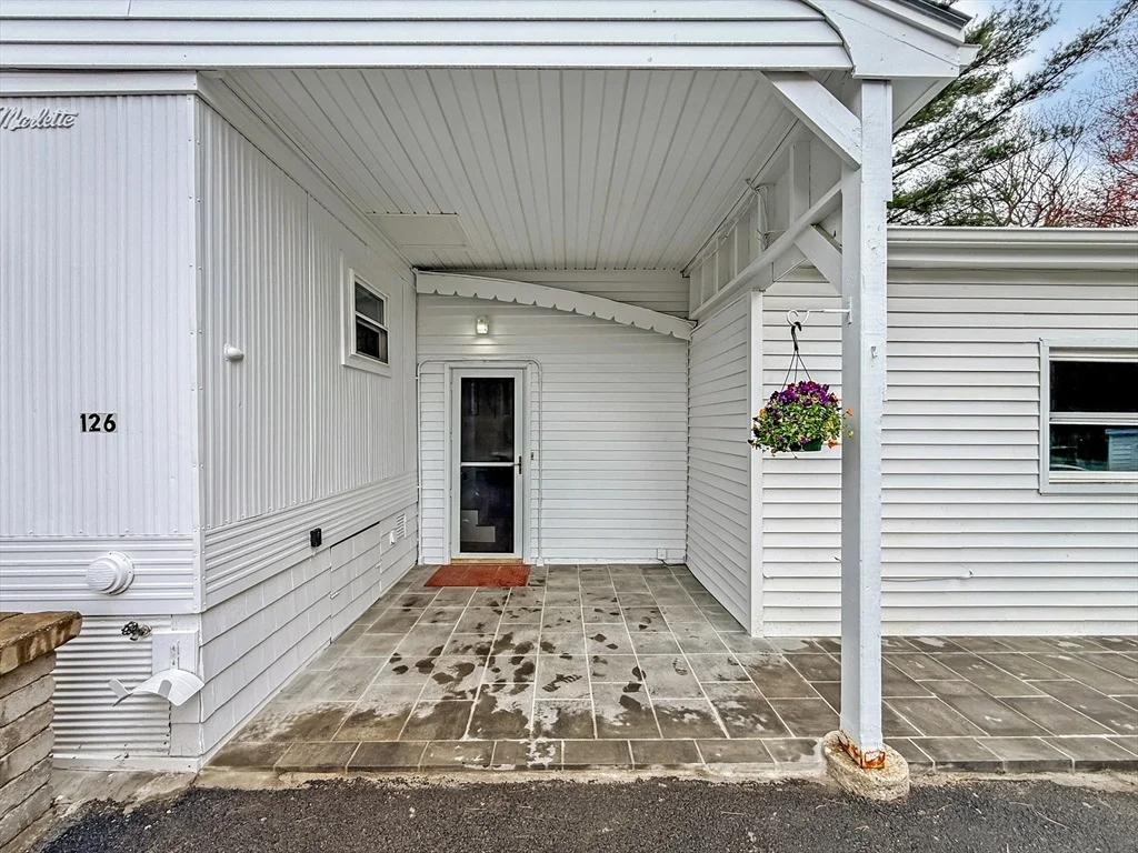 Photo of 126 Beach Rd