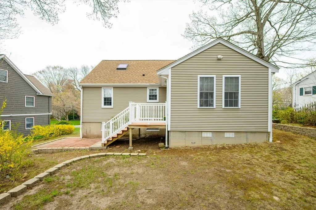 Photo of 113 Ledgewood Rd