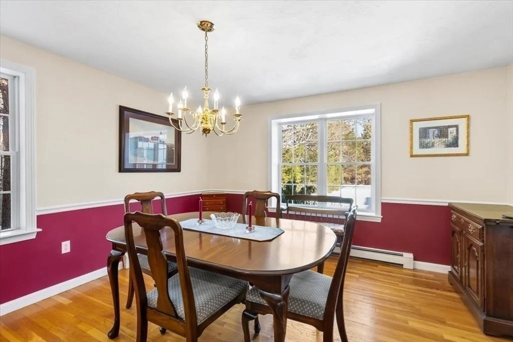 Photo of 12 Quashnet Woods Dr
