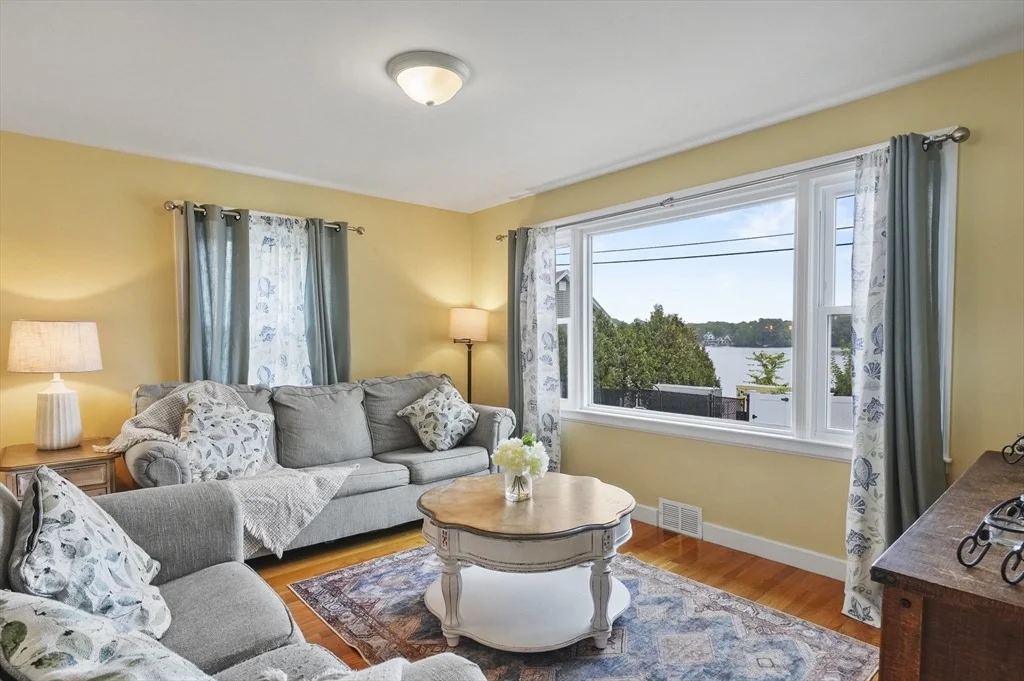 Photo of 334 Bridle Path